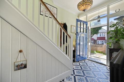 32 Polsted Road, London, SE6 4YQ