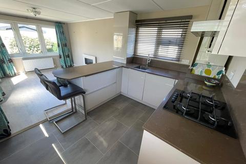 1 bedroom park home for sale, Main Road, Tower Park, Hullbridge, Essex, SS5