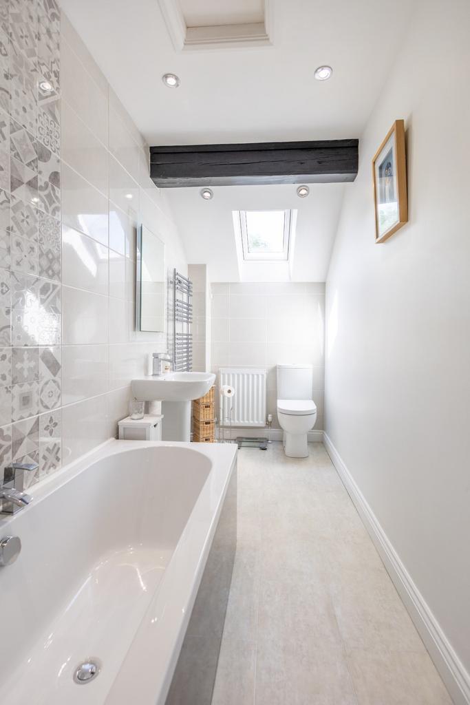 En-Suite Bathroom