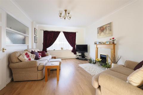 4 bedroom detached house for sale, The Almonds, Bearsted