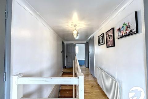 2 bedroom flat for sale, East Street, Sittingbourne, Kent, ME10
