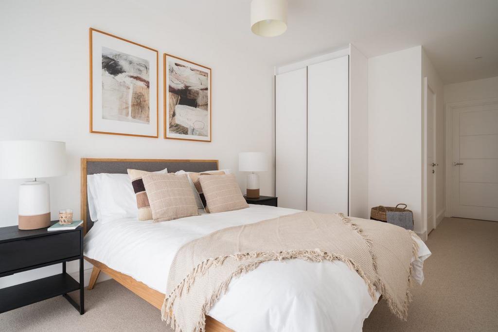 Apartment in Birmingham, West Midlands - View 2
