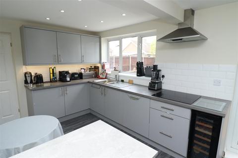 3 bedroom detached house for sale, Greenacre Park, Gilberdyke