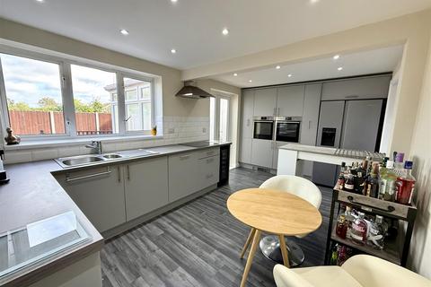 3 bedroom detached house for sale, Greenacre Park, Gilberdyke