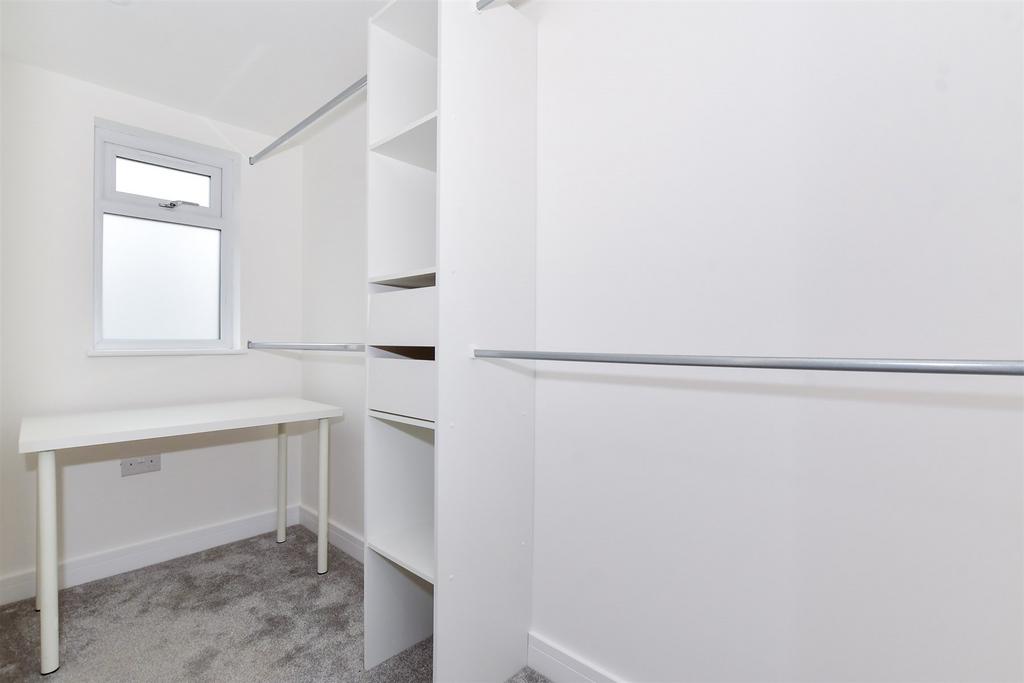 Walk-In Wardrobe