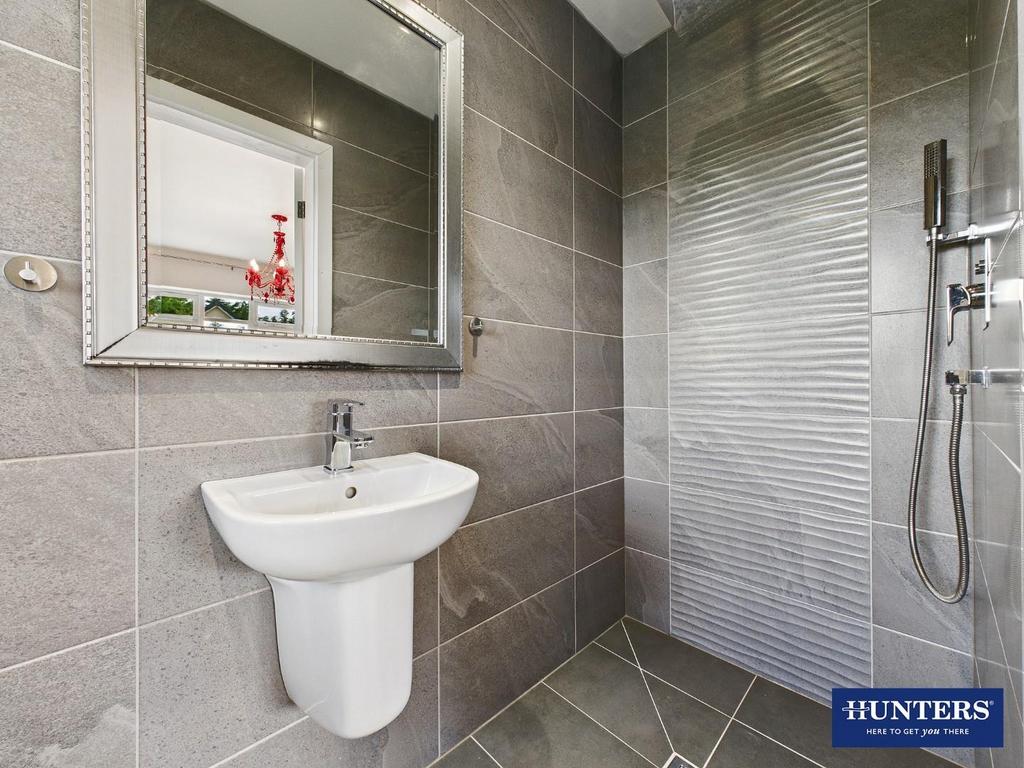 Master En-Suite