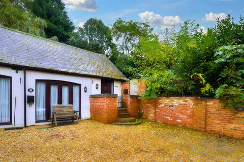 undefined, Holdenby Road, East Haddon, NN6