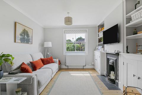 100 Bond Street, Englefield Green, Egham, TW20 0PX