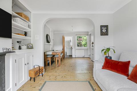 100 Bond Street, Englefield Green, Egham, TW20 0PX