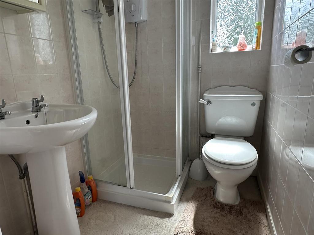 Family Shower Room