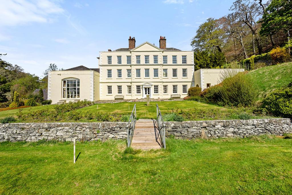 Garthewin Hall