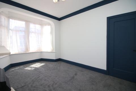 25 Auburn Grove, Blackpool, FY1 5NJ