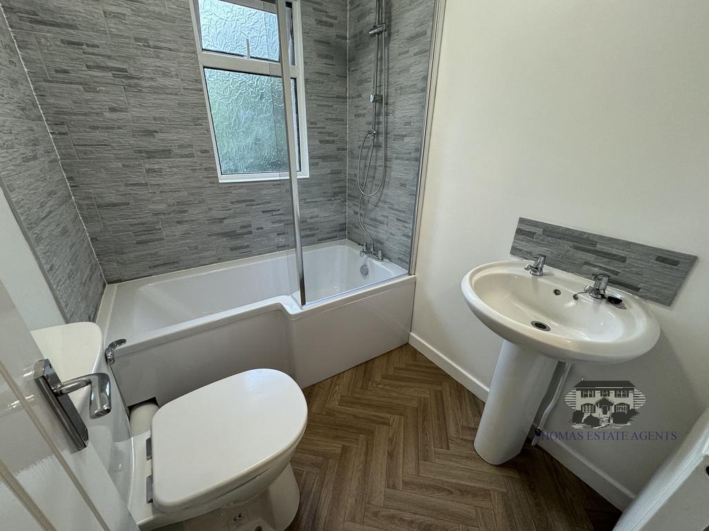 First Floor Bathroom