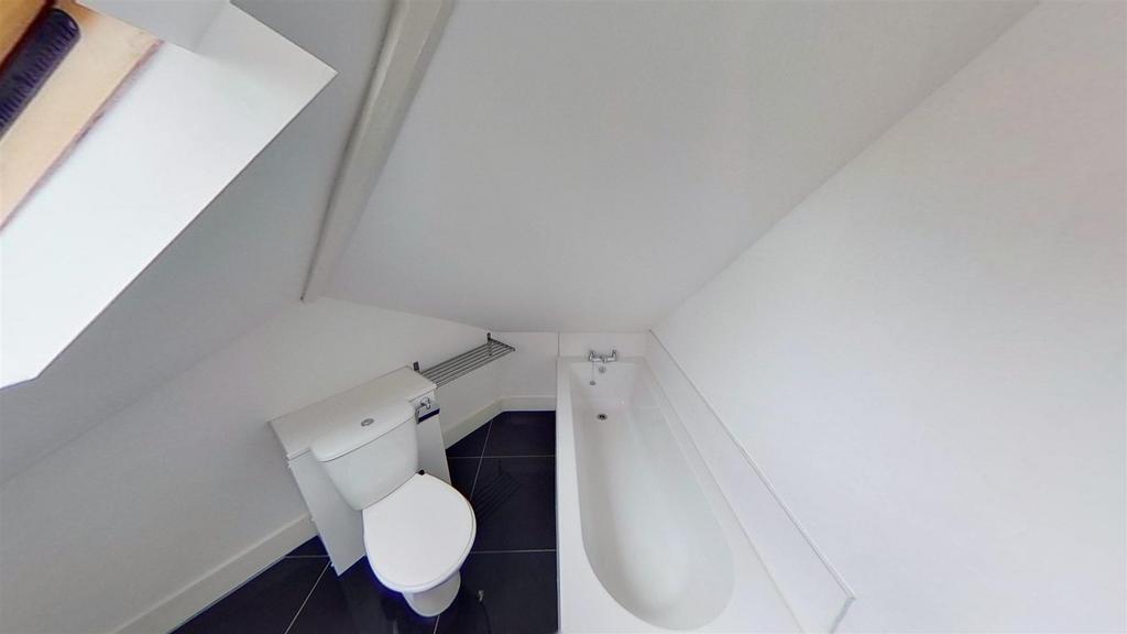 Gains-Road-Room-6-offsuite.jpg