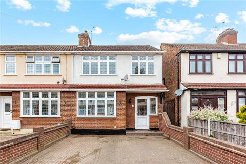 23 Richards Avenue, Romford, RM7 9ES