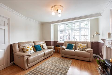 23 Richards Avenue, Romford, RM7 9ES