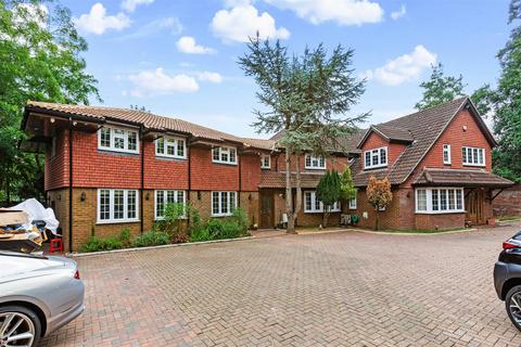 9 bedroom detached house for sale, Parkfield, Chorleywood WD3