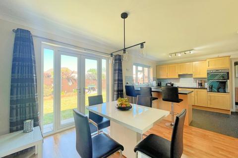 4 bedroom property for sale, Rosemary Crescent, Tiptree, Colchester, CO5