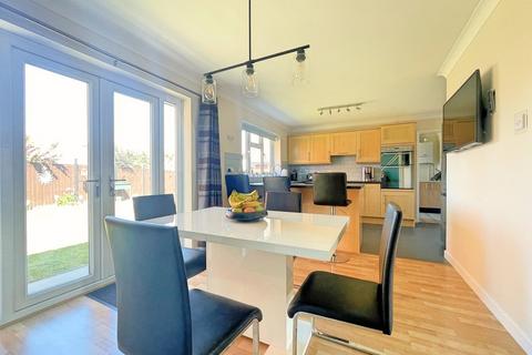 4 bedroom property for sale, Rosemary Crescent, Tiptree, Colchester, CO5