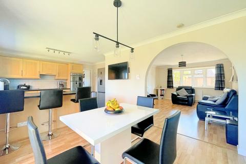 4 bedroom property for sale, Rosemary Crescent, Tiptree, Colchester, CO5