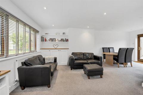 11 Boyden Close, Wickhambrook, Newmarket, CB8 8XU