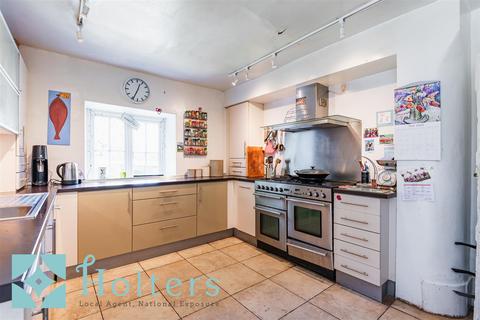 4 Bridge Street, Hay On Wye, Hereford, HR3 5DE
