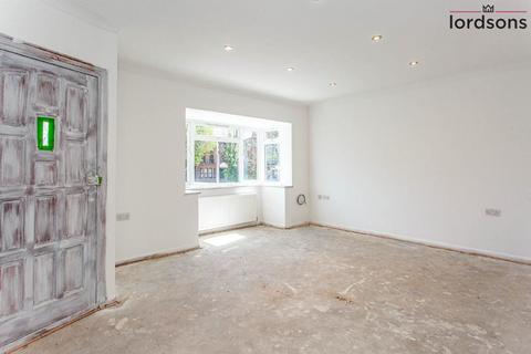 undefined, Southchurch Avenue, Southend-On-Sea, Essex, SS1 2EY