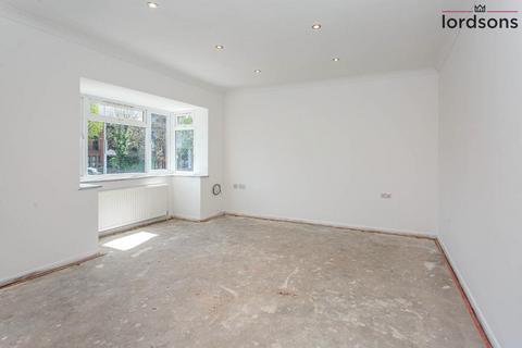 undefined, Southchurch Avenue, Southend-On-Sea, Essex, SS1 2EY