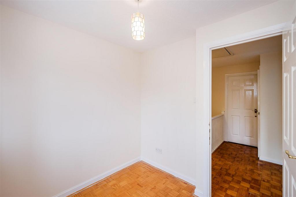 Bryony Close-3.jpg
