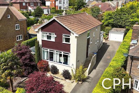 4 bedroom detached house for sale, South Avenue, Scalby, Scarborough