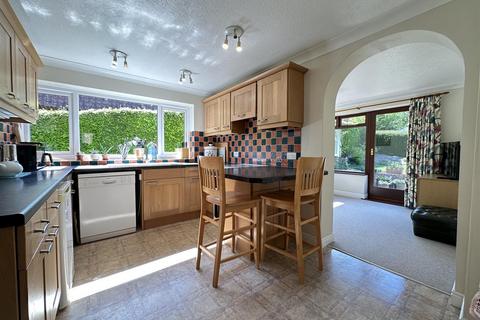4 bedroom detached house for sale, South Avenue, Scalby, Scarborough