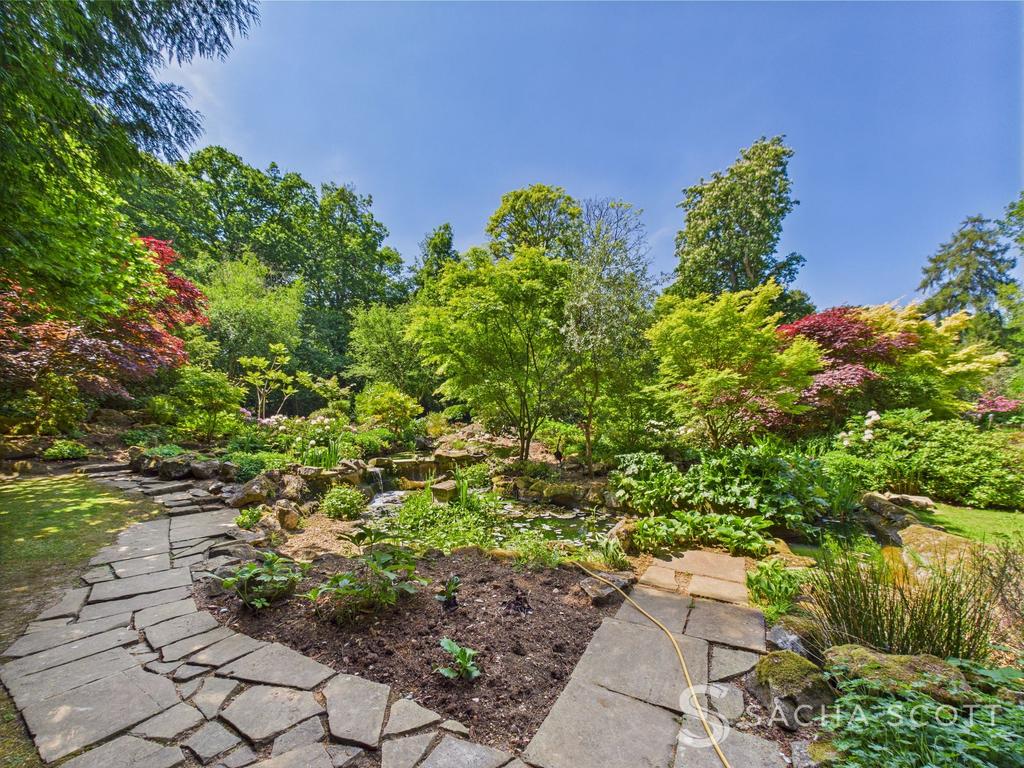 Landscaped Gardens