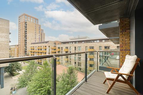 3 bedroom apartment to rent, Seafarer Way, London SE16