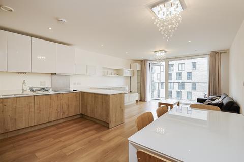 3 bedroom apartment to rent, Seafarer Way, London SE16