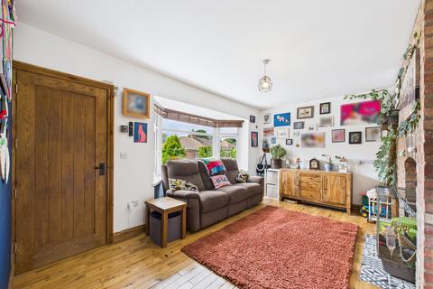 5 East Mount, North Ferriby, HU14 3BX