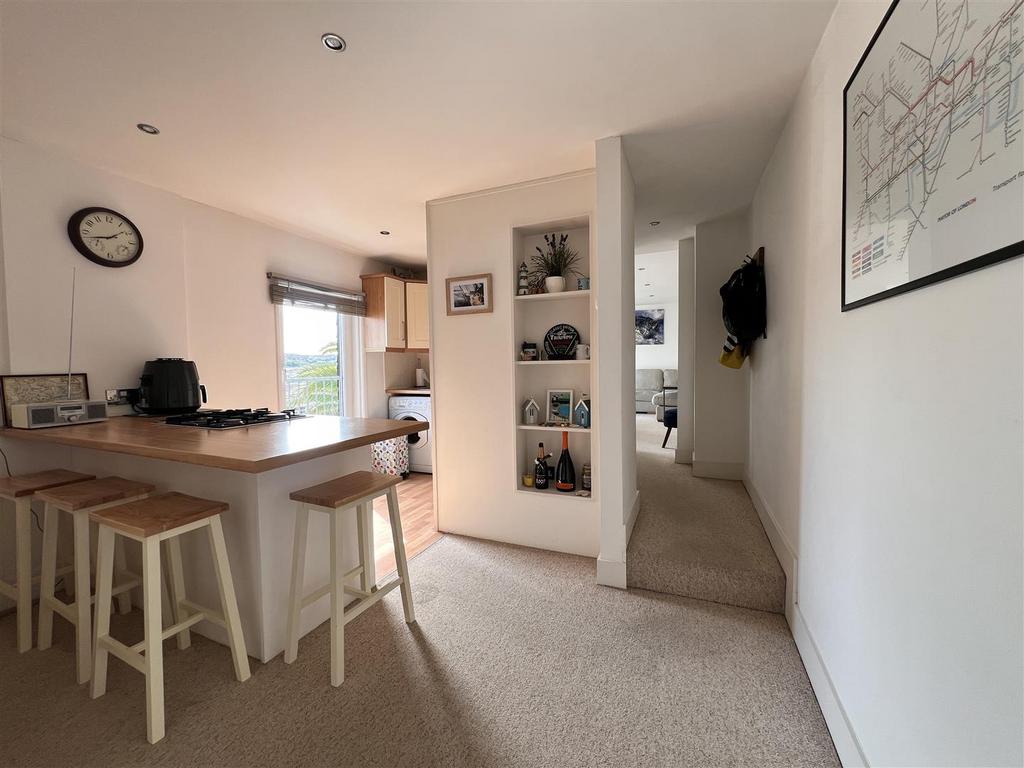 Kitchen: