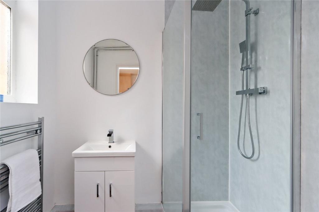Gr'd Flr.Shower Room