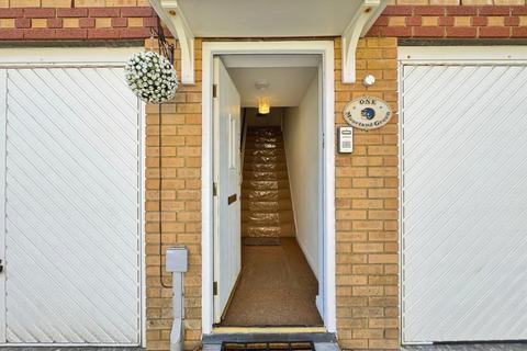 2 bedroom coach house for sale, Moorland Green, Gorseinon, Swansea, West Glamorgan, SA4