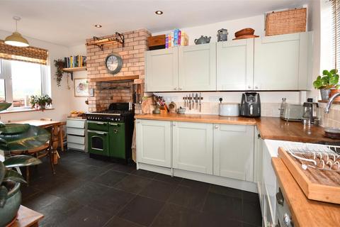 51 Quantock View, Bishops Lydeard, Taunton, TA4 3AP