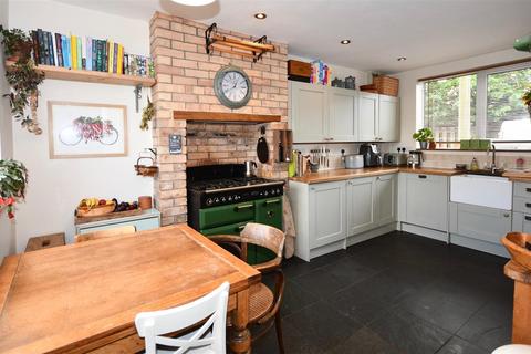 51 Quantock View, Bishops Lydeard, Taunton, TA4 3AP