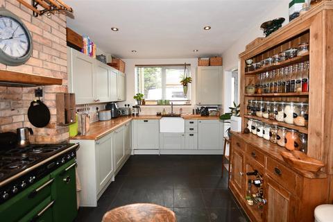 51 Quantock View, Bishops Lydeard, Taunton, TA4 3AP