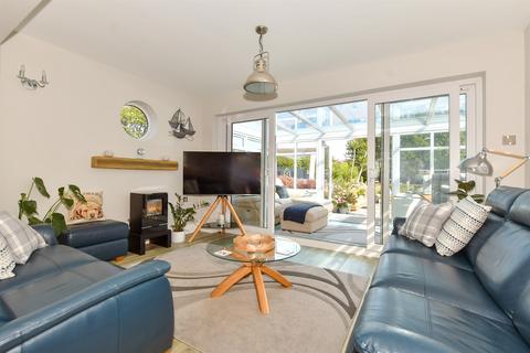 4 bedroom detached bungalow for sale, Kingsgate Avenue, Broadstairs, Kent