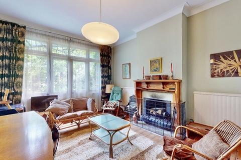 4 bedroom semi-detached house for sale, Burlington Avenue, Kew, Richmond, Surrey TW9