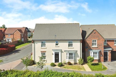 4 bedroom detached house for sale, Lawrance Avenue, Anlaby