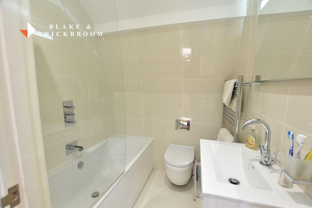 En suite bathroom