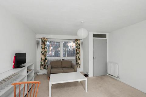 2 bedroom apartment to rent, Exeter Court, Surbiton KT6