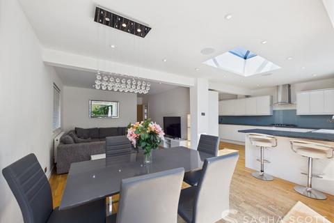 undefined, Partridge Mead, Banstead, SM7