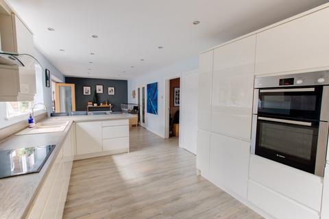 undefined, Royal Worcester Crescent, Bromsgrove, Worcestershire, B60
