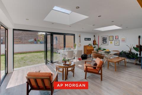 undefined, Royal Worcester Crescent, Bromsgrove, Worcestershire, B60
