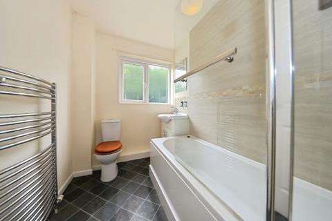 18 Cosgrove Walk, Wolverhampton, WV8 1YD